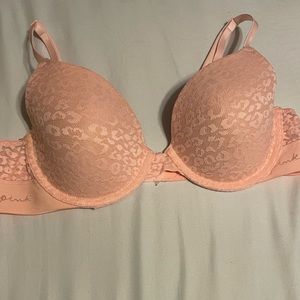 Wear Everywhere Peach T-Shirt Lightly Lined Bra